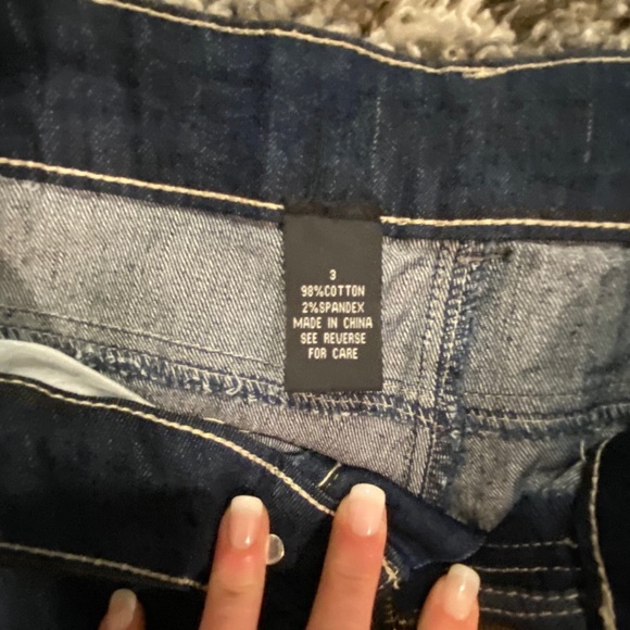 Jeans - Picture 2 of 3